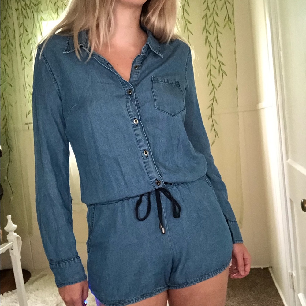 Long Sleeve Lightweight Denim Romper (Medium)